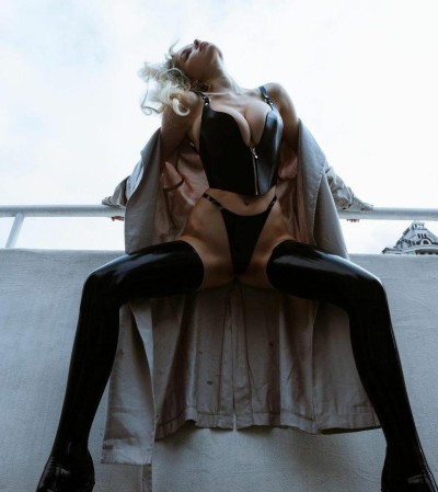 Ярослава, Г. Уварово